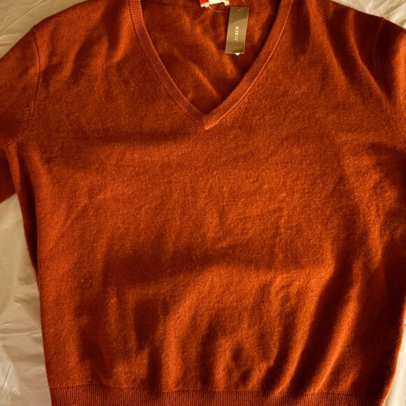 $168 J Crew V-neck luxury Cashmere Deep Rust Sz XS sweater - Picture 4 of 5